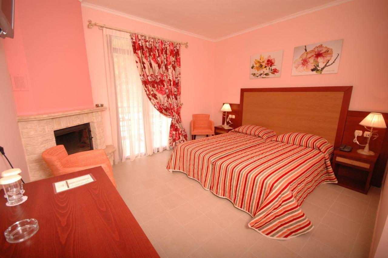 4 Epoxes Hotel Spa Loutraki (Pella) Quarto foto