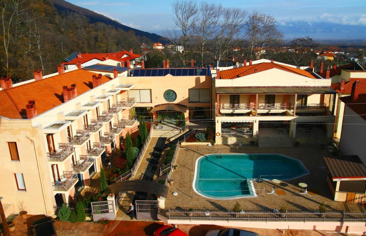 4 Epoxes Hotel Spa Loutraki (Pella) Exterior foto